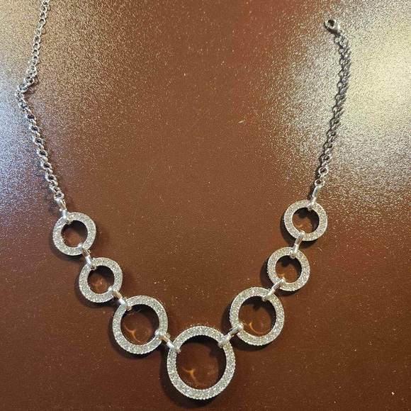 Circle Rhinestone Necklace Set - Picture 2 of 3